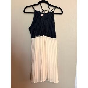 Forever 21 Lace Chiffon Pleated Dress Black White XS Sleeveless NWOT